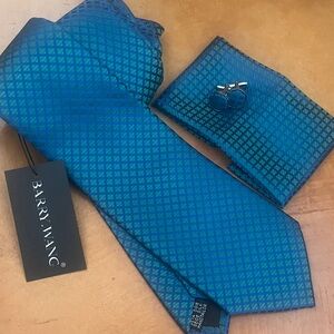 Iridescent Blue and Green Tie Set
